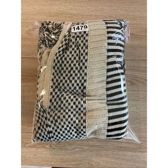 Boho Fringe Striped Poncho Womens One Size Black Cream Knit Cozy Fall Layer - Picture 8 of 8